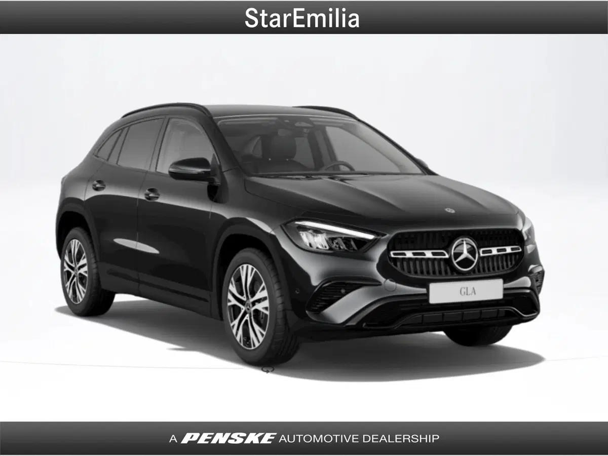 Mercedes-Benz GLA SUV nuova a Bologna