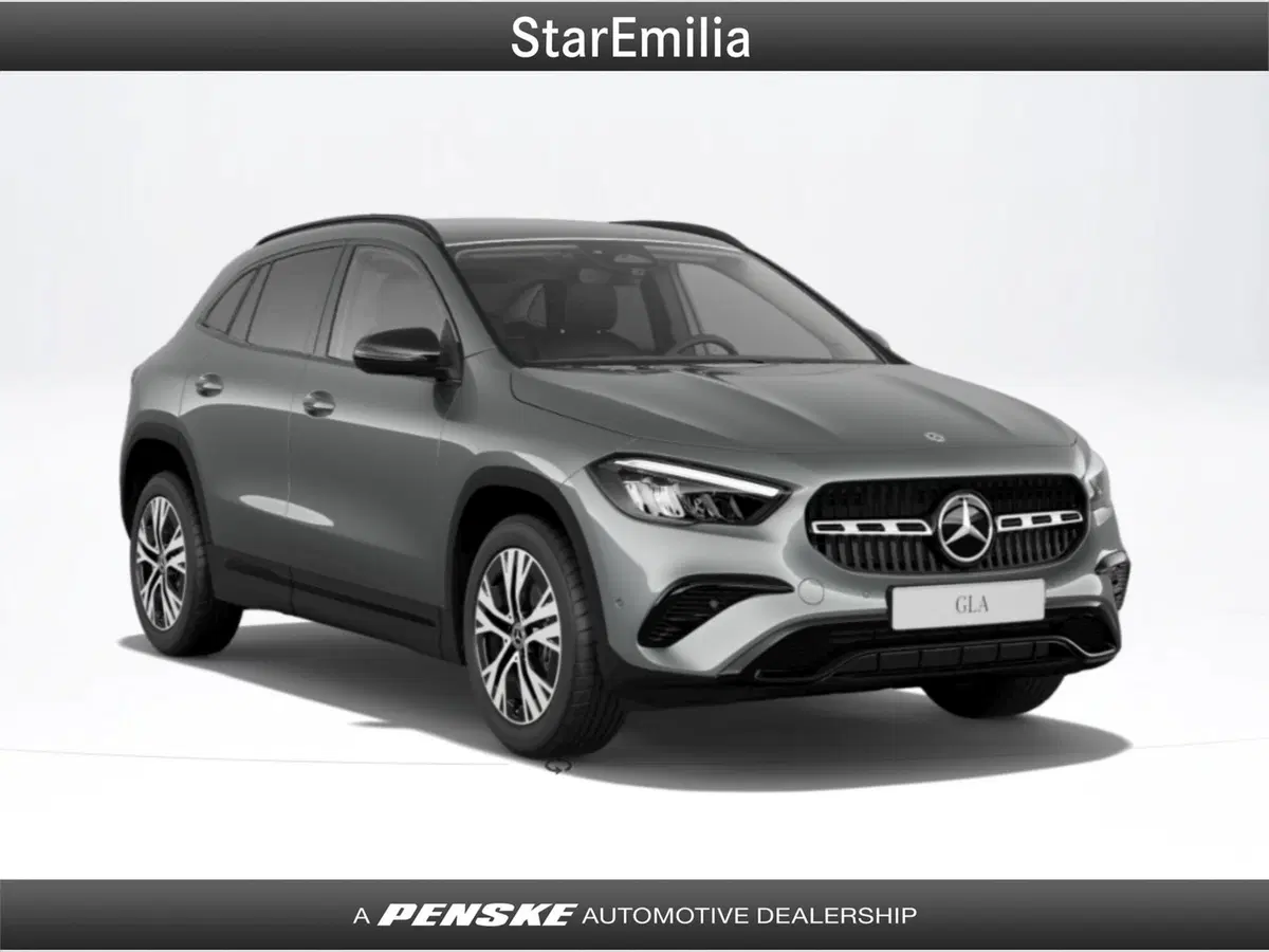 Mercedes-Benz GLA SUV nuova a Bologna
