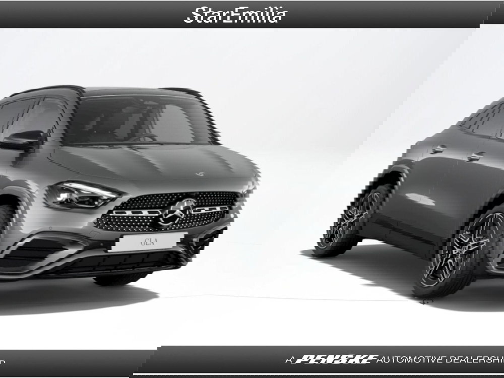 Mercedes-Benz GLA SUV nuova a Bologna