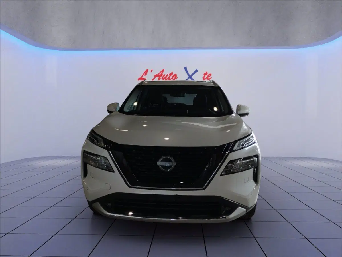 Nissan X-Trail nuova a Milano (2)