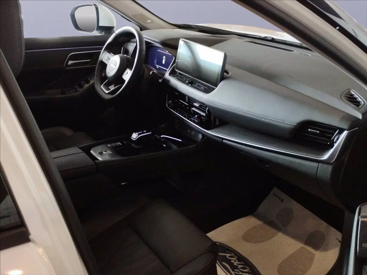Nissan X-Trail nuova a Milano (5)