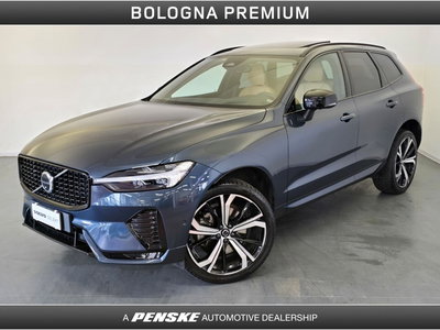 Volvo XC60 B5 (d) AWD automatico Ultimate Dark del 2023 usata a Casalecchio di Reno