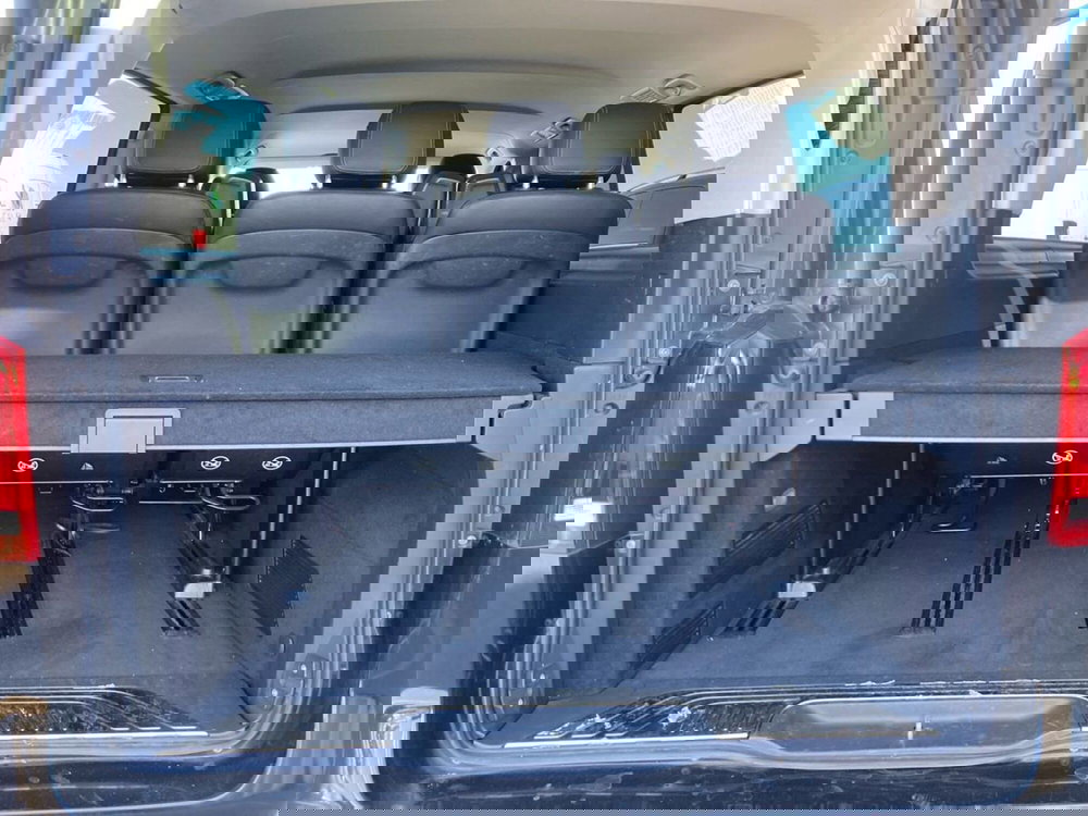 Mercedes-Benz Classe V usata a Milano (8)