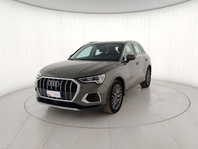 Audi Q3 35 1.5 tfsi Business Advanced s-tronic del 2023 usata a Massa