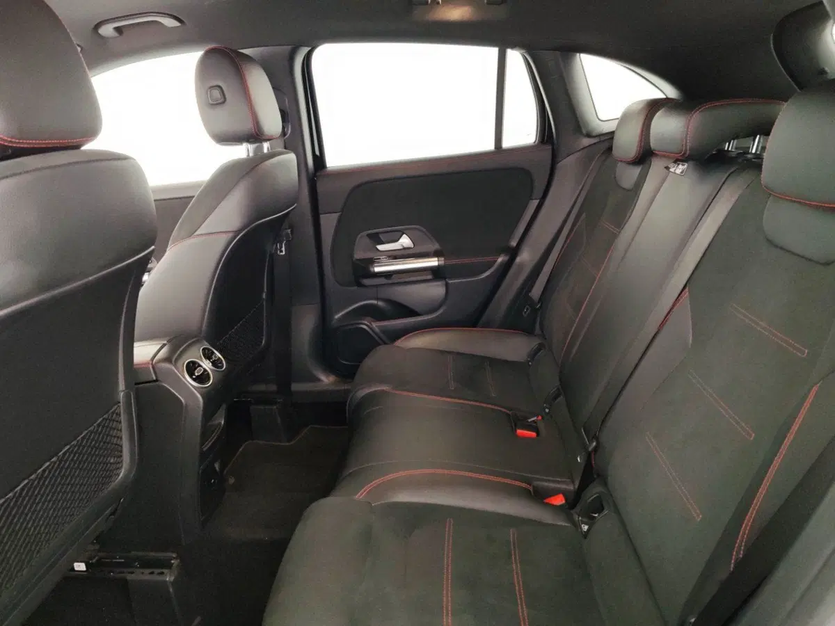 Mercedes-Benz GLA SUV usata a Massa-Carrara (10)