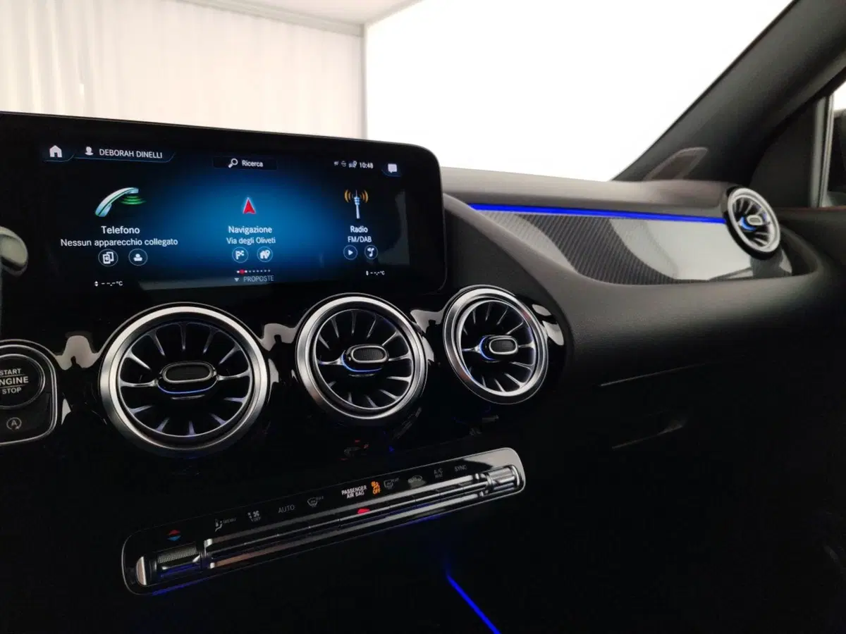 Mercedes-Benz GLA SUV usata a Massa-Carrara (12)