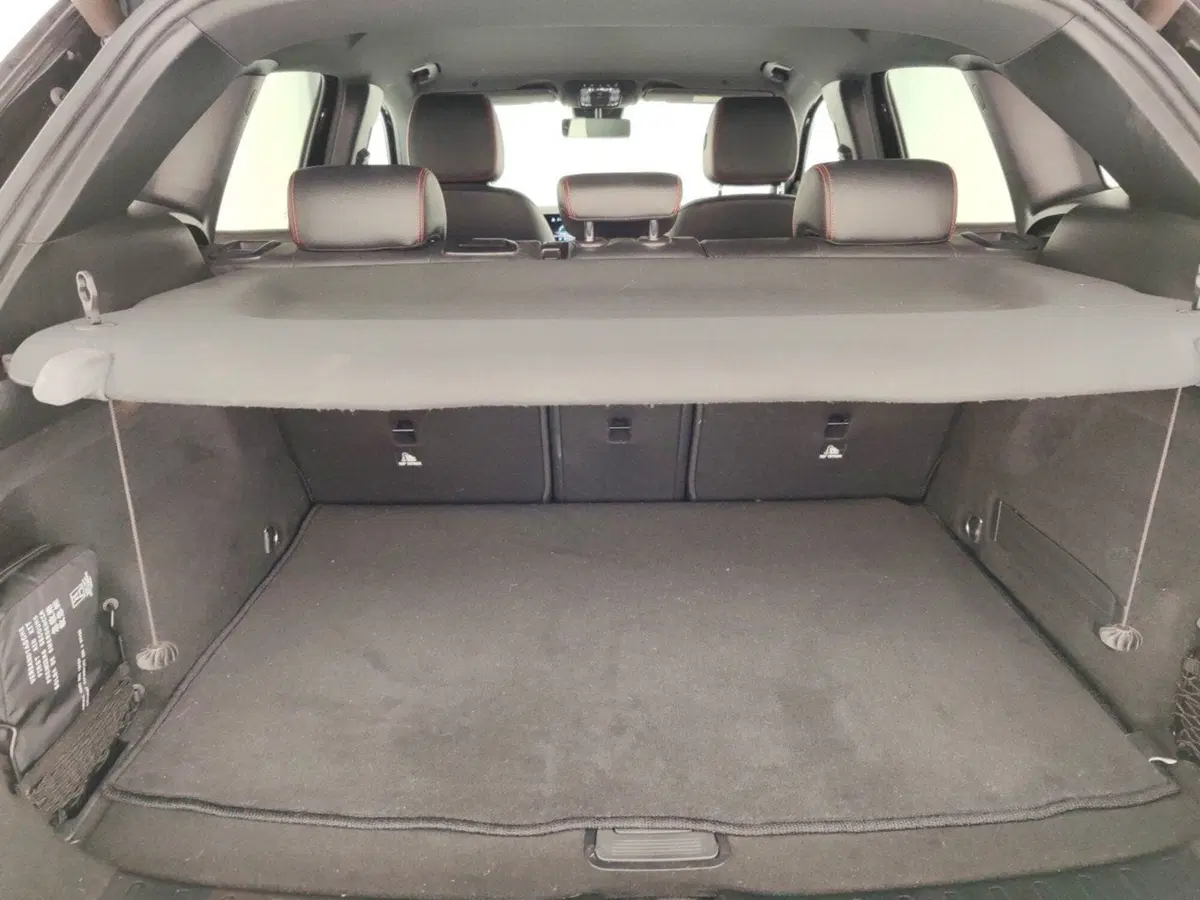 Mercedes-Benz GLA SUV usata a Massa-Carrara (15)