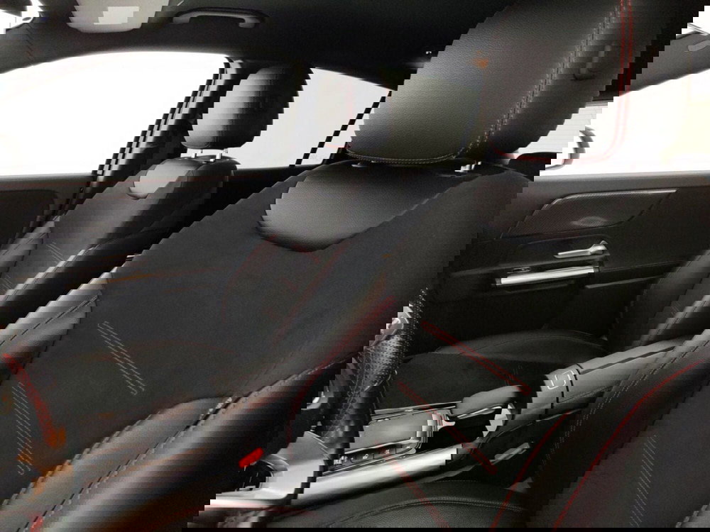 Mercedes-Benz GLA SUV usata a Massa-Carrara (8)