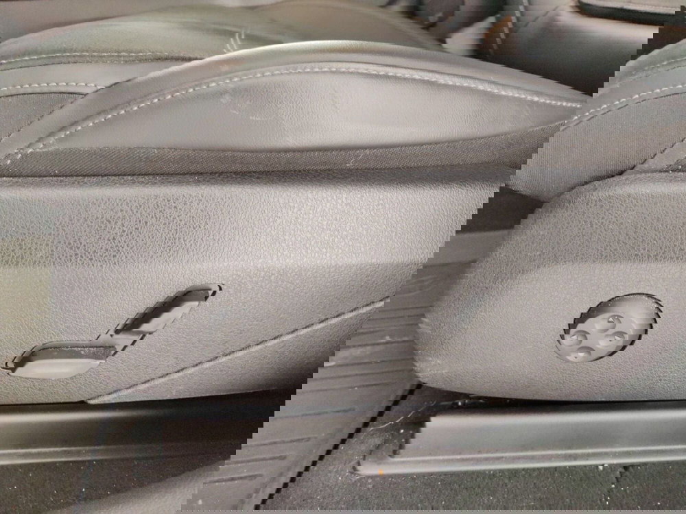 Mercedes-Benz GLC usata a Massa-Carrara (10)