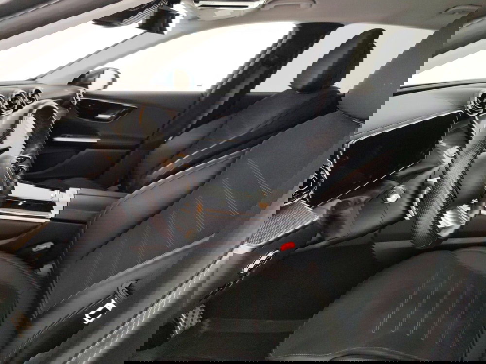 Mercedes-Benz GLC usata a Massa-Carrara (7)