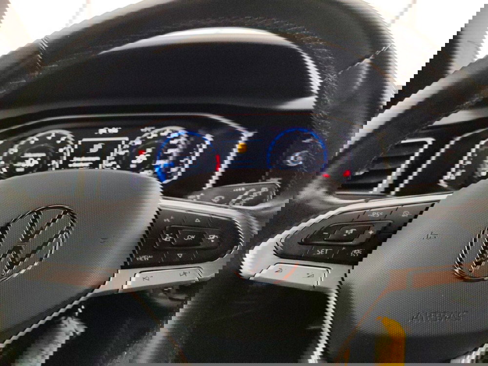 Volkswagen Taigo usata a Massa-Carrara (14)