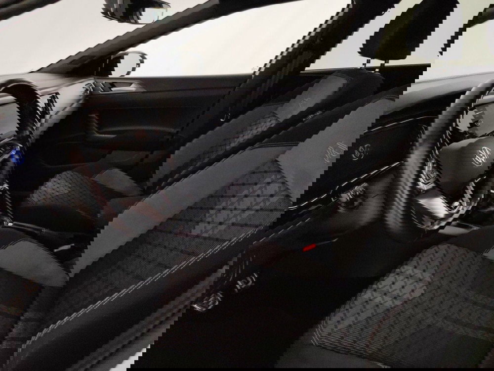 Volkswagen Taigo usata a Massa-Carrara (7)