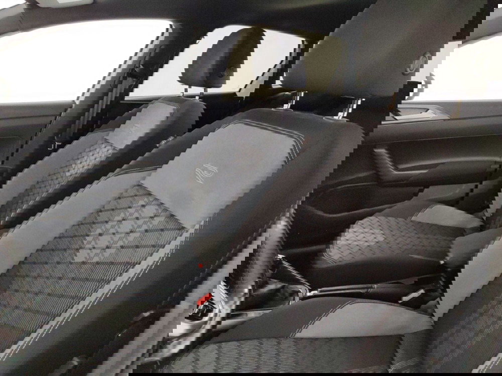 Volkswagen Taigo usata a Massa-Carrara (9)