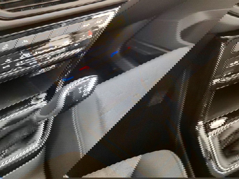 Volkswagen T-Cross usata a Massa-Carrara (11)