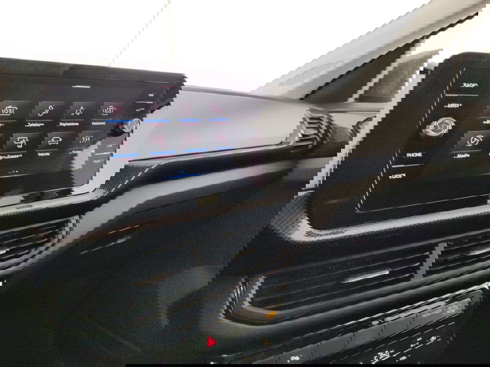 Volkswagen T-Cross usata a Massa-Carrara (12)