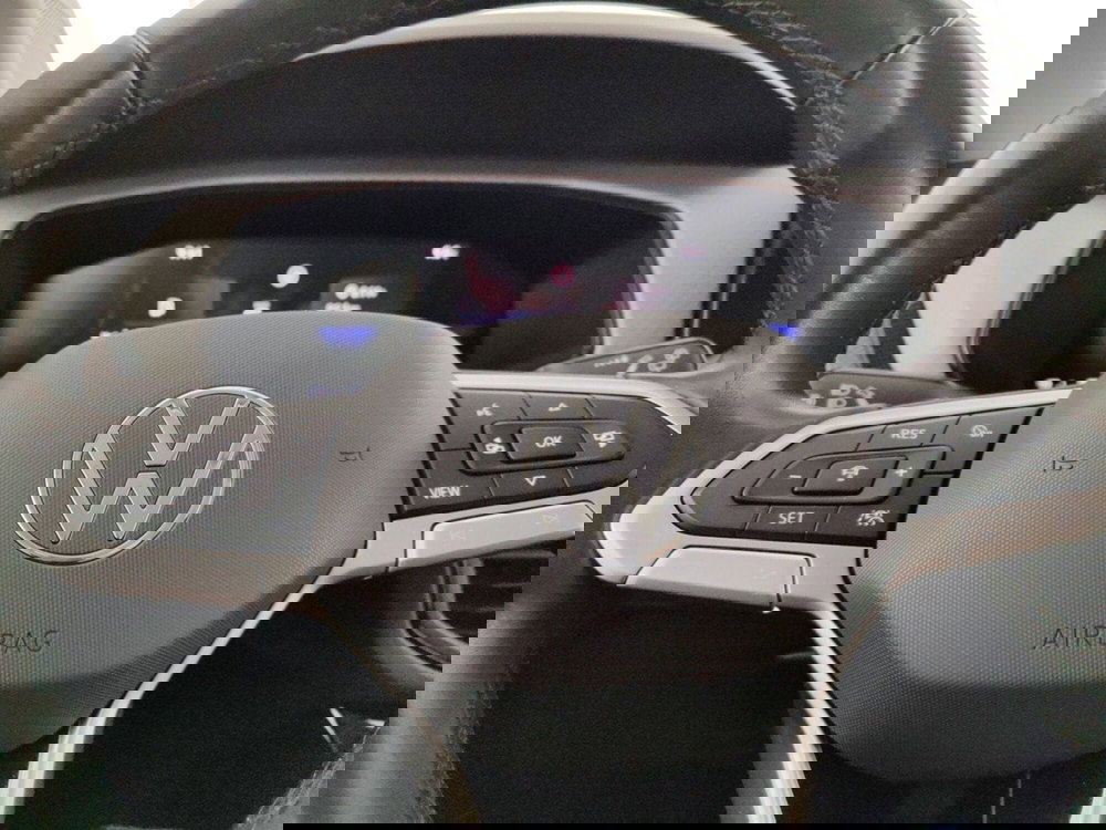 Volkswagen T-Cross usata a Massa-Carrara (13)