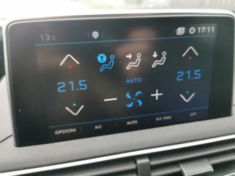 Peugeot 3008 usata a Taranto (13)