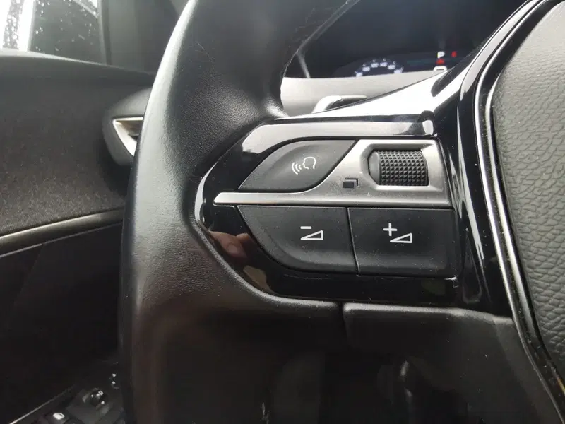 Peugeot 3008 usata a Taranto (15)