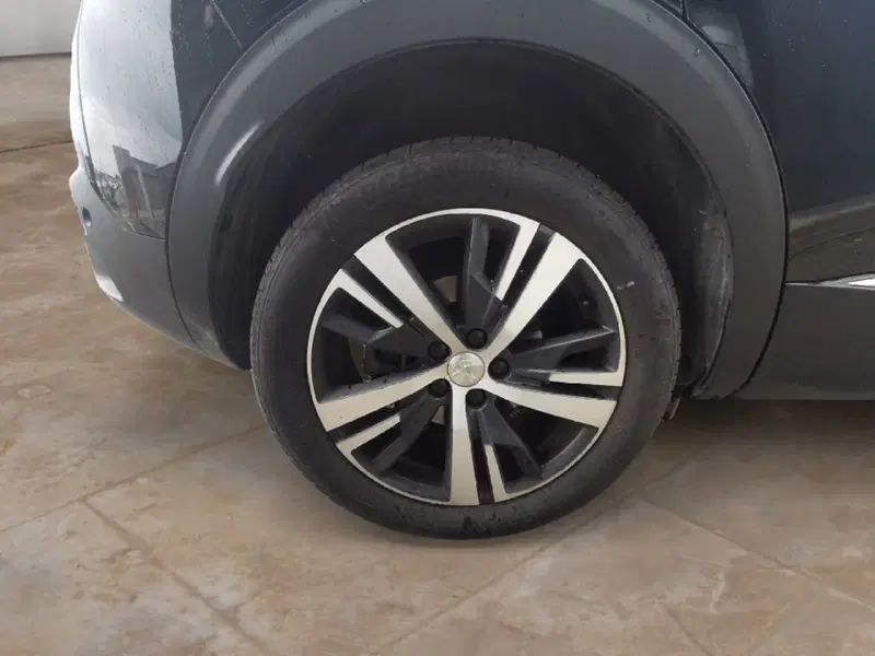 Peugeot 3008 usata a Taranto (8)