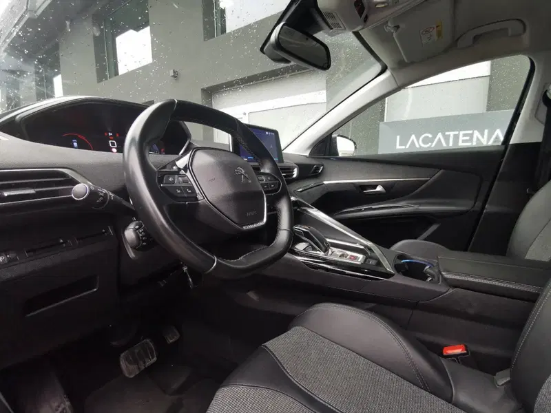 Peugeot 3008 usata a Taranto (9)