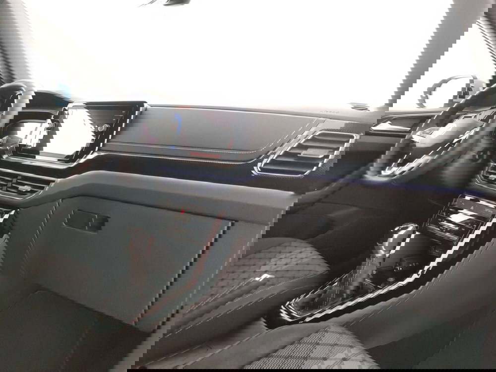 Volkswagen T-Cross nuova a Napoli (7)