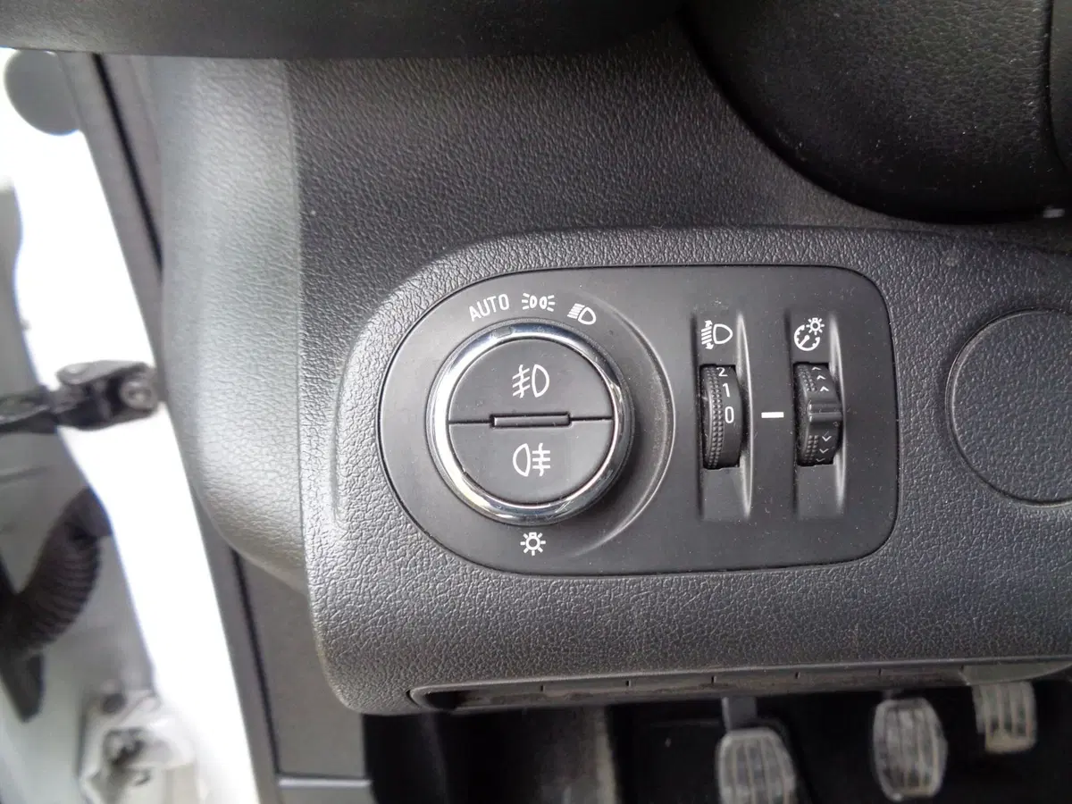 Opel Combo Furgone usata a Treviso (20)