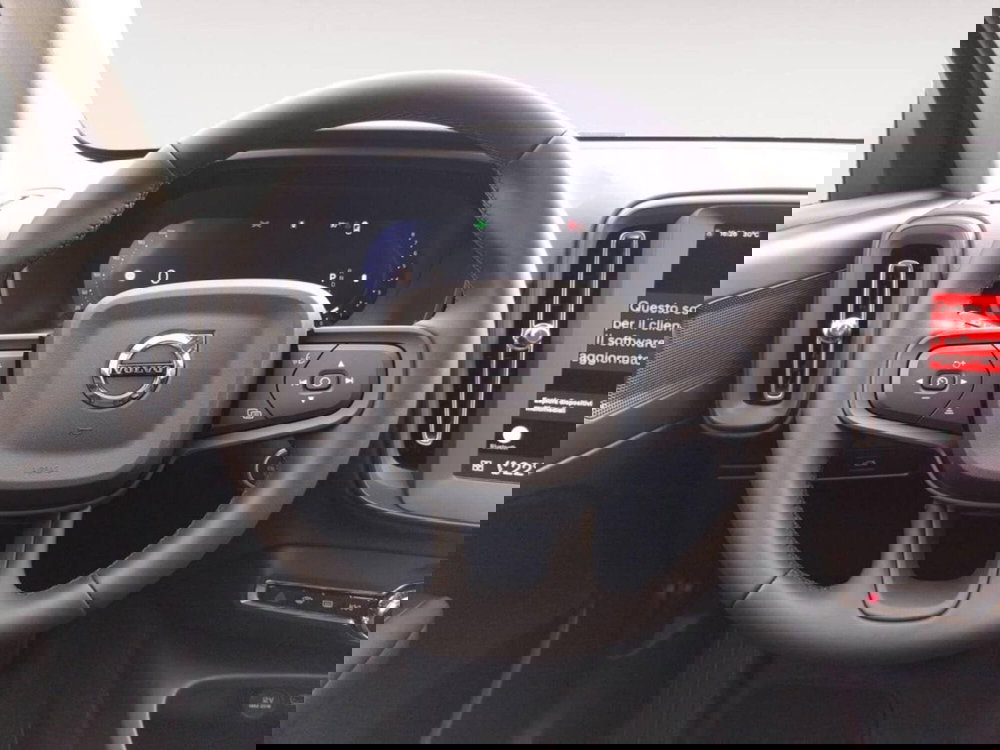 Volvo XC40 nuova a Ravenna (12)