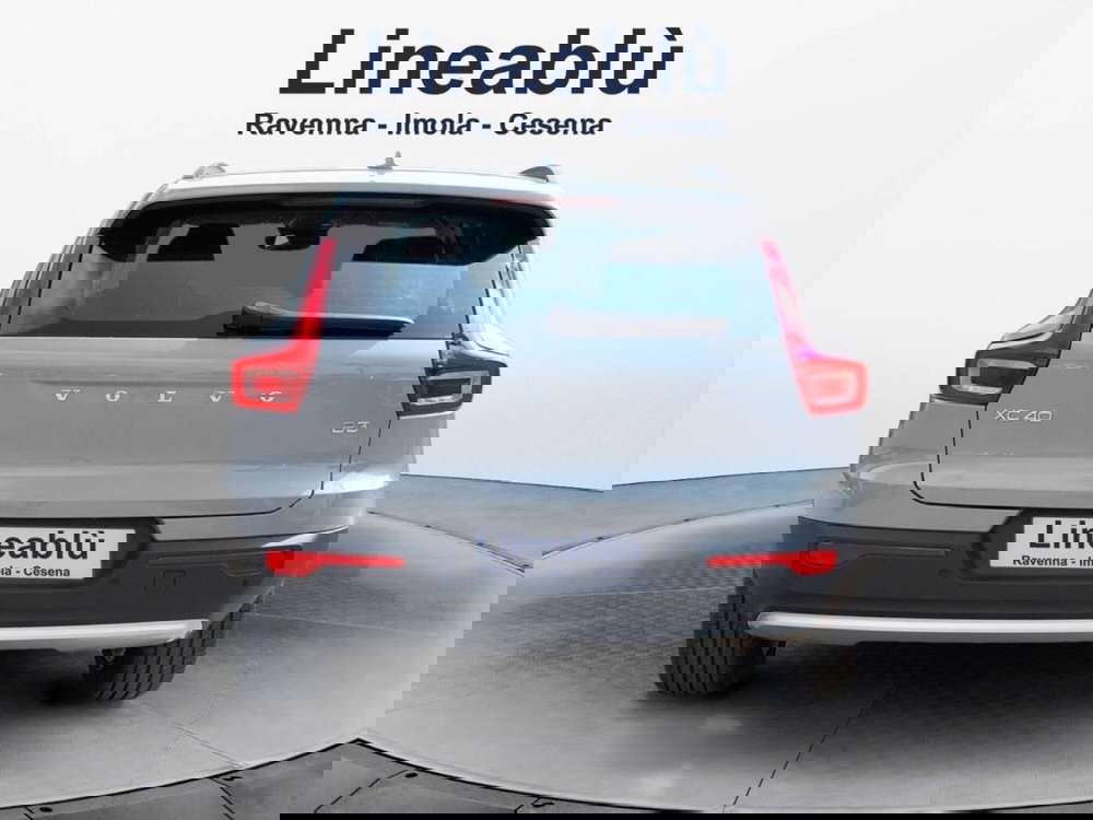 Volvo XC40 nuova a Ravenna (4)