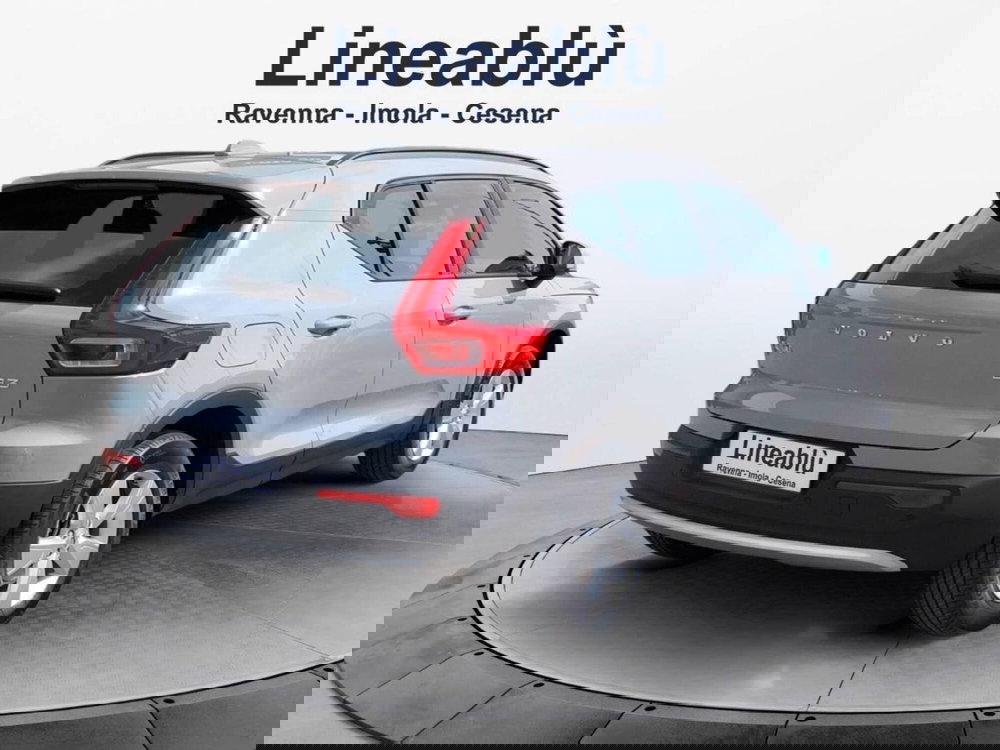 Volvo XC40 nuova a Ravenna (5)