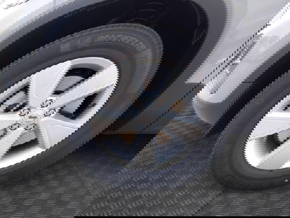 Volvo XC40 nuova a Ravenna (9)