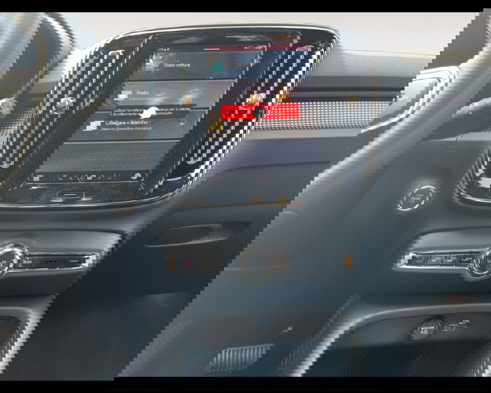 Volvo XC40 nuova a Ravenna (12)