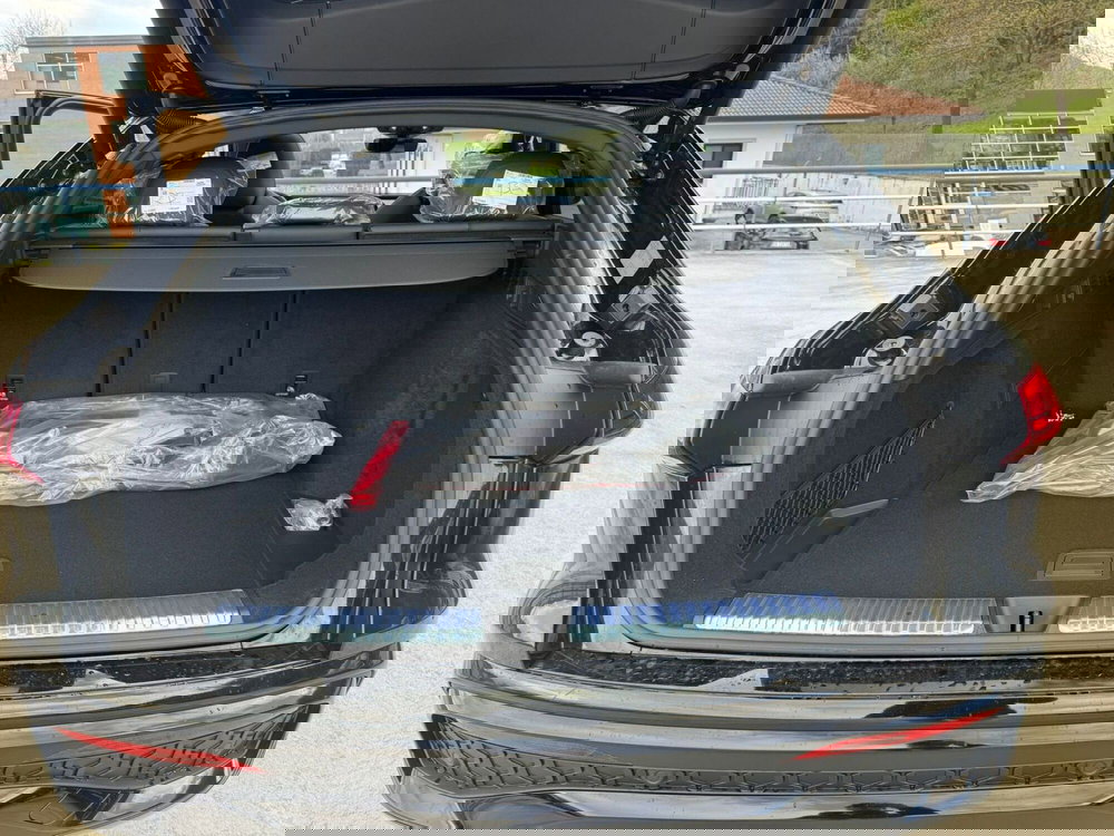 Audi Q5 Sportback nuova a Salerno (11)