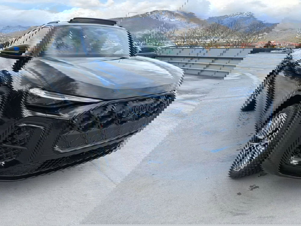 Audi Q5 Sportback nuova a Salerno (2)