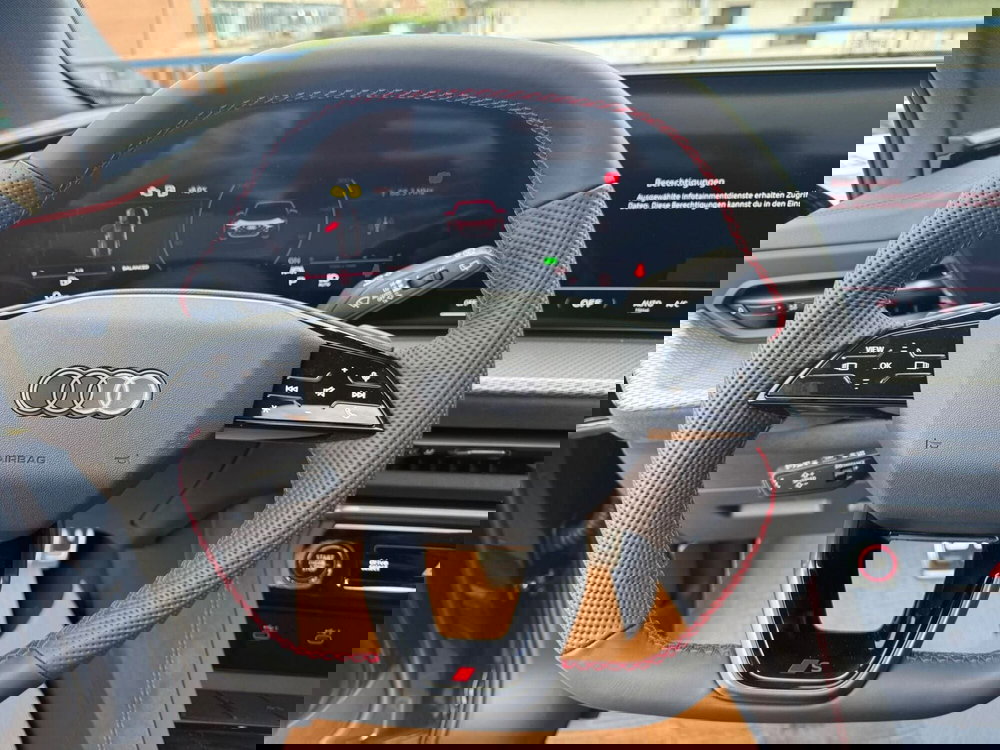 Audi Q5 Sportback nuova a Salerno (20)