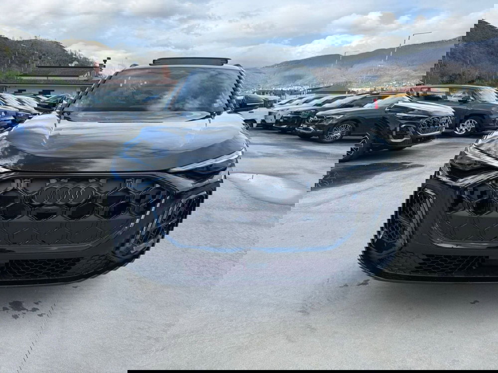 Audi Q5 Sportback nuova a Salerno (9)