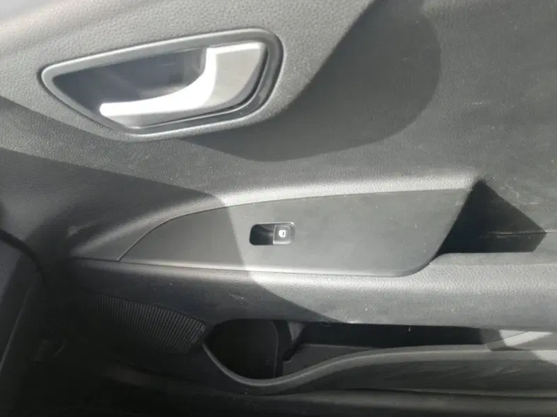 Kia Stonic usata a Salerno (15)
