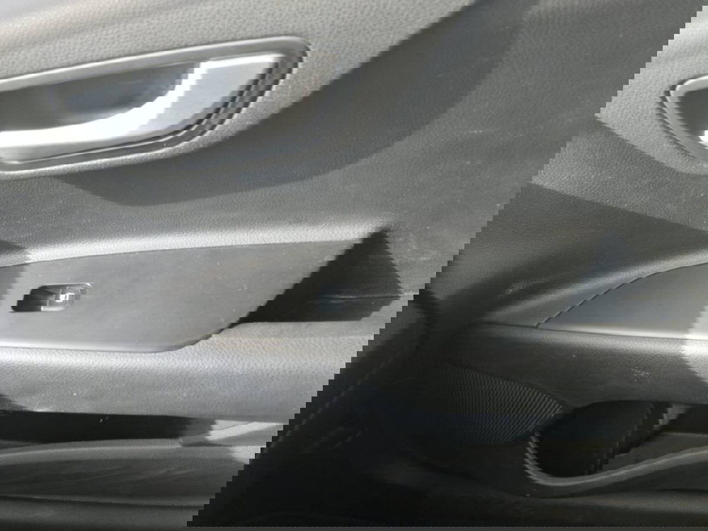 Kia Stonic usata a Salerno (15)