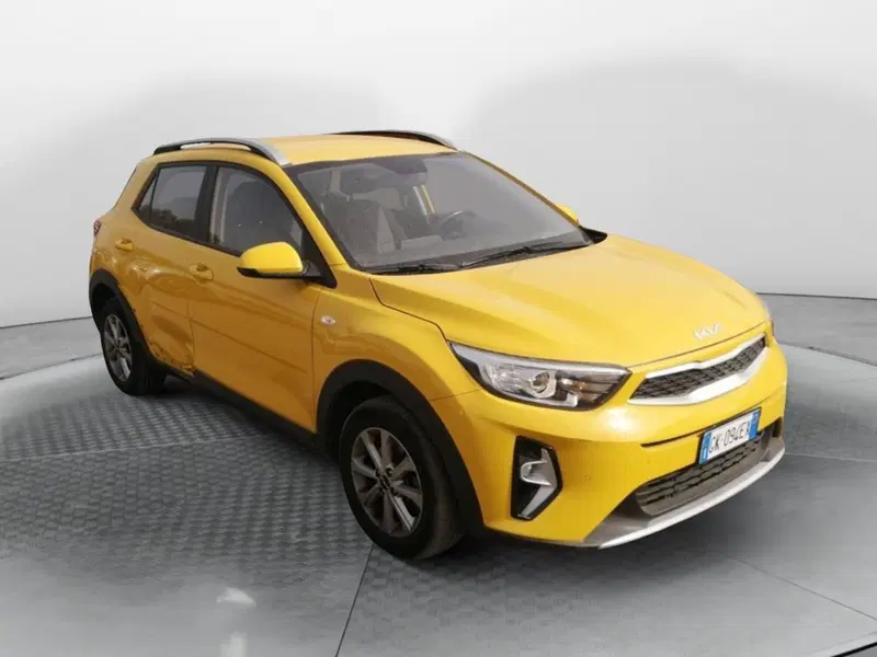Kia Stonic usata a Salerno (2)