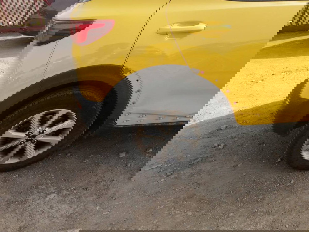 Kia Stonic usata a Salerno (20)