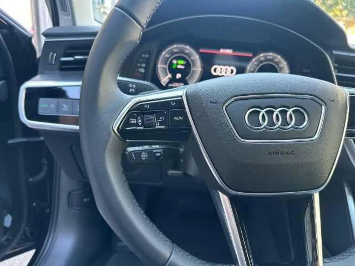 Audi A6 Avant nuova a Pistoia (5)