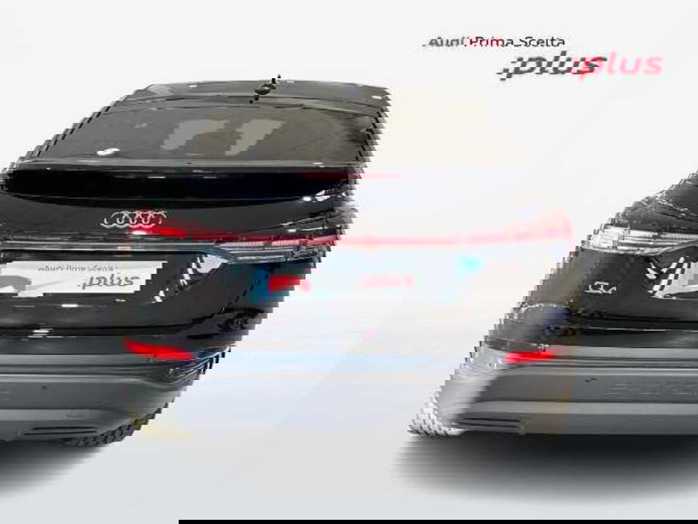 Audi Q4 Sportback nuova a Prato (11)