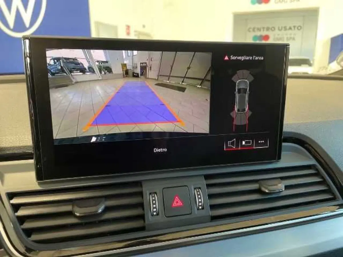 Audi Q5 Sportback nuova a Pistoia (17)