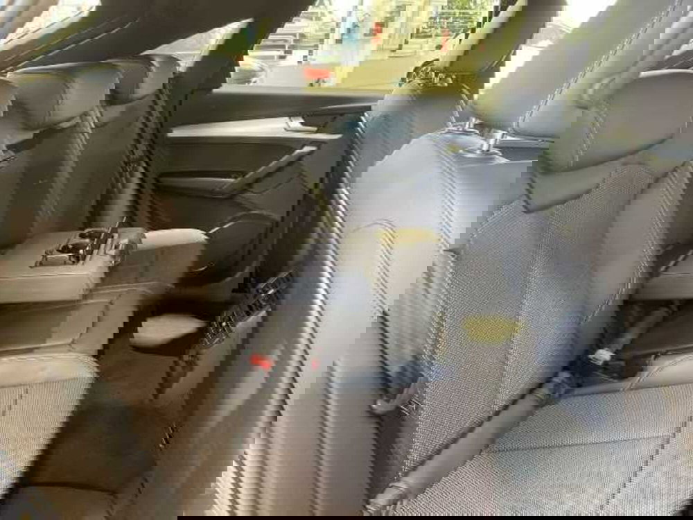 Audi Q5 Sportback nuova a Pistoia (18)