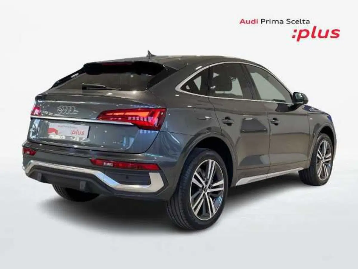 Audi Q5 Sportback nuova a Pistoia (2)
