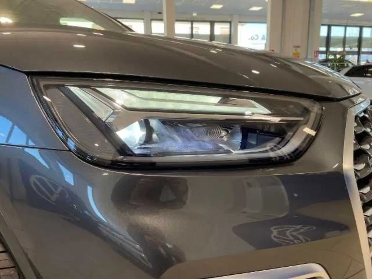 Audi Q5 Sportback nuova a Pistoia (6)