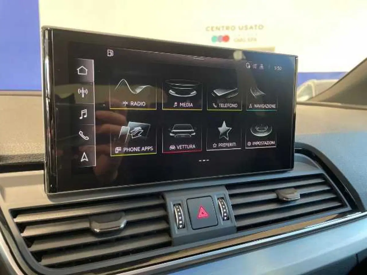 Audi Q5 Sportback nuova a Pistoia (8)