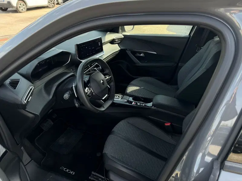 Peugeot 2008 usata a Firenze (4)