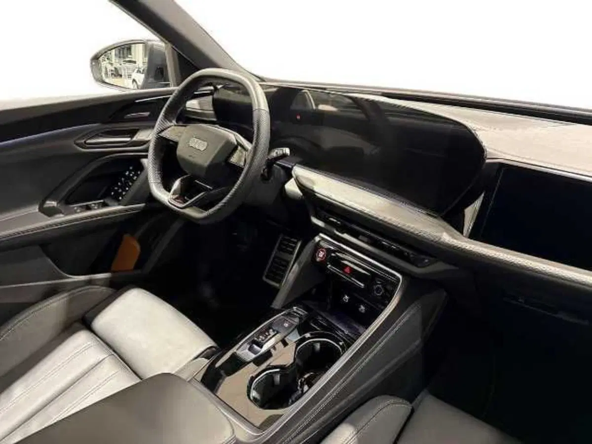 Audi Q5 Sportback usata a Pistoia (3)