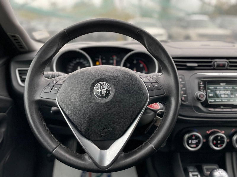 Alfa Romeo Giulietta usata a Ancona (11)