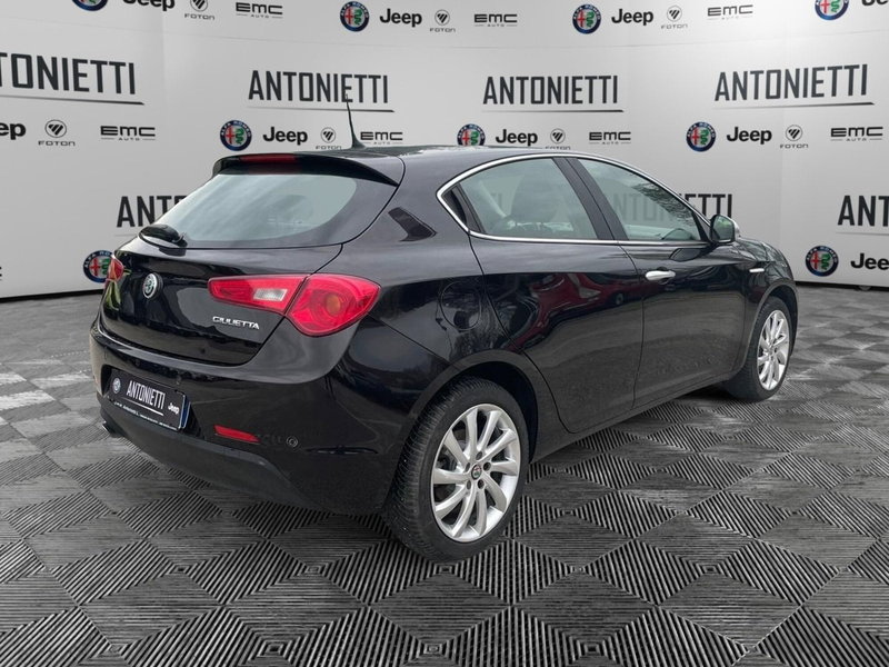 Alfa Romeo Giulietta usata a Ancona (5)